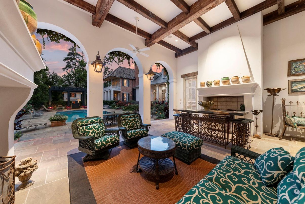 Exterior, Interior, Pool, Recessed Lighting, Wooden Beams