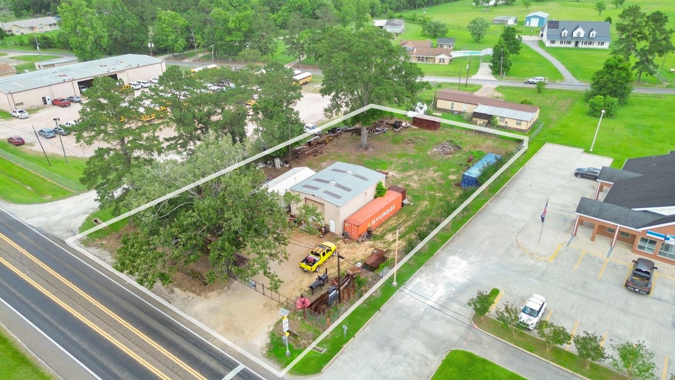 Exterior, Drone