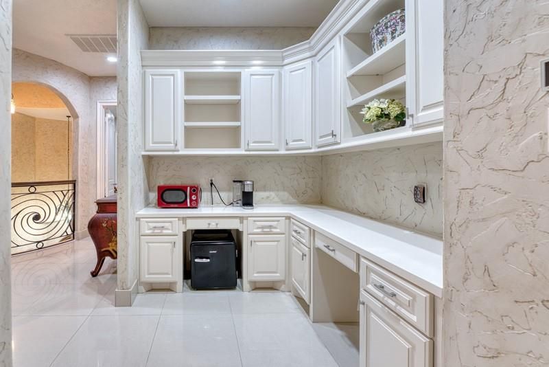 Bathroom, Home Office, Interior, Marble Walls, Recessed Lighting