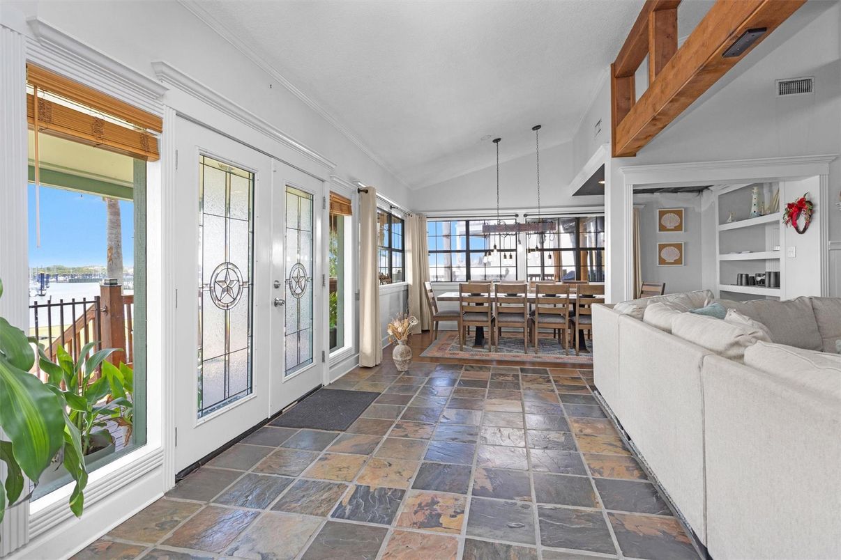 Dining room, Interior, Pendant Lights