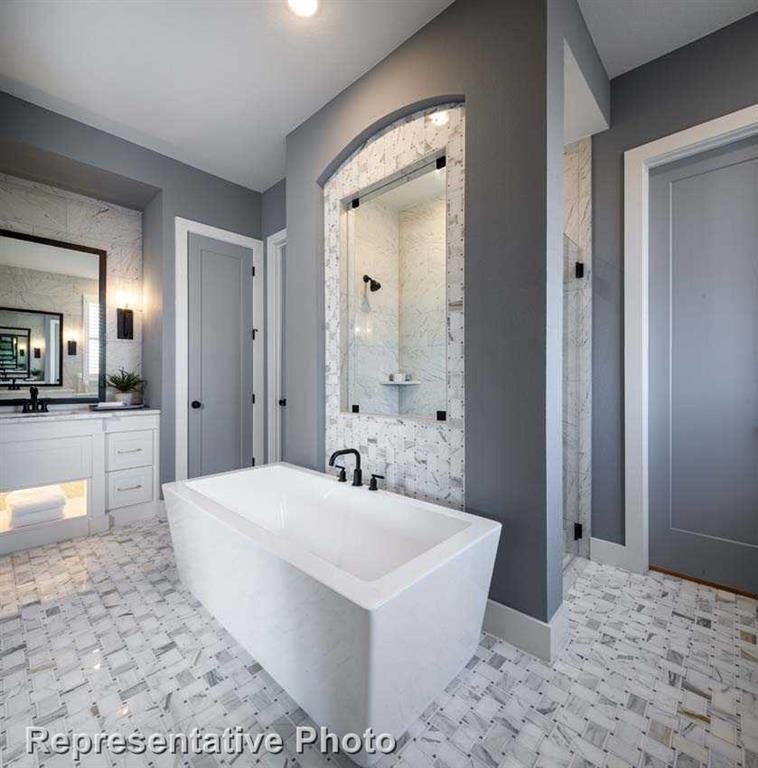 Bathroom, Free Standing Baths, Interior, Marble Walls, Recessed Lighting