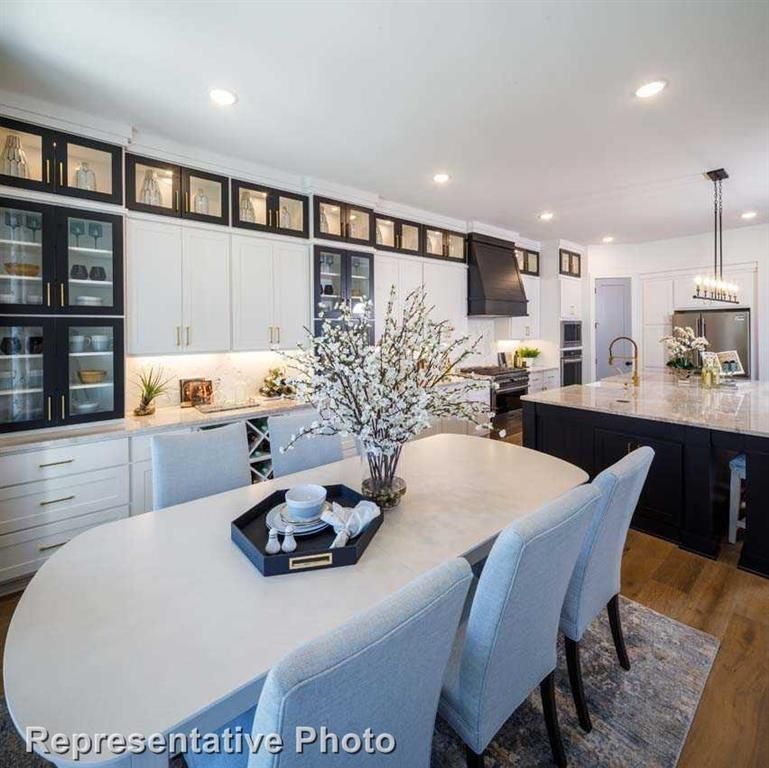 Dining room, Interior, Kitchen, Pendant Lights, Recessed Lighting, Wood Texture Flooring