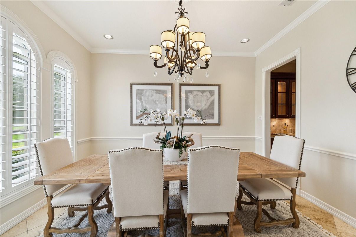Chandelier, Dining room, Interior, Recessed Lighting
