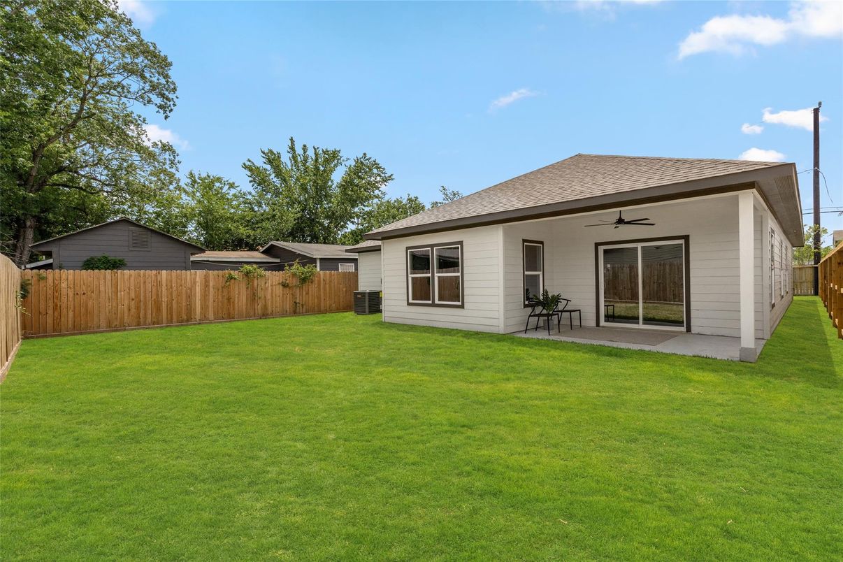 Backyard, Exterior
