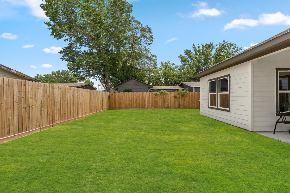 Backyard, Exterior