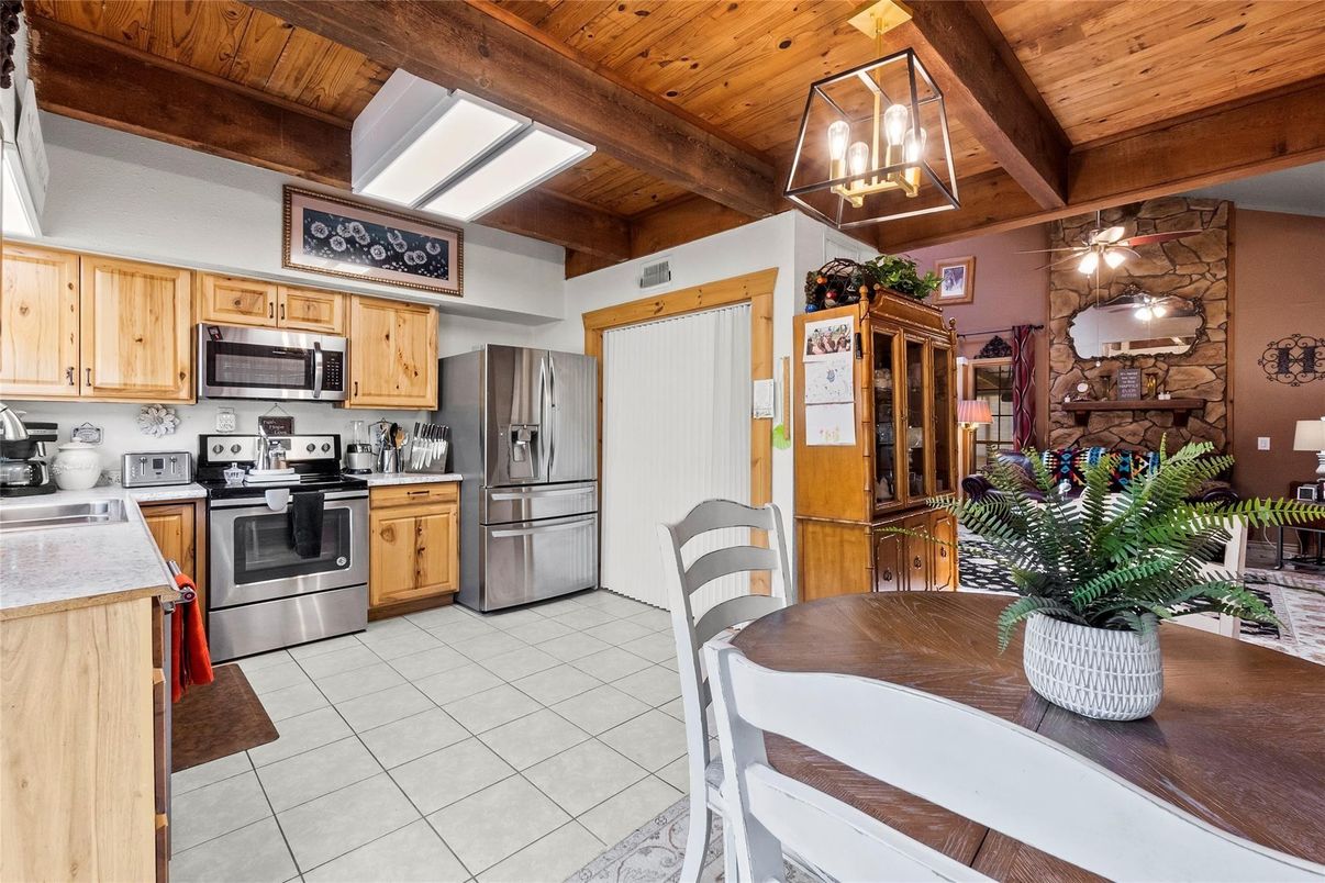 Dining room, Interior, Kitchen, Stainless Steel Appliances, Stone Walls, Wooden Beams, Wooden Ceilings