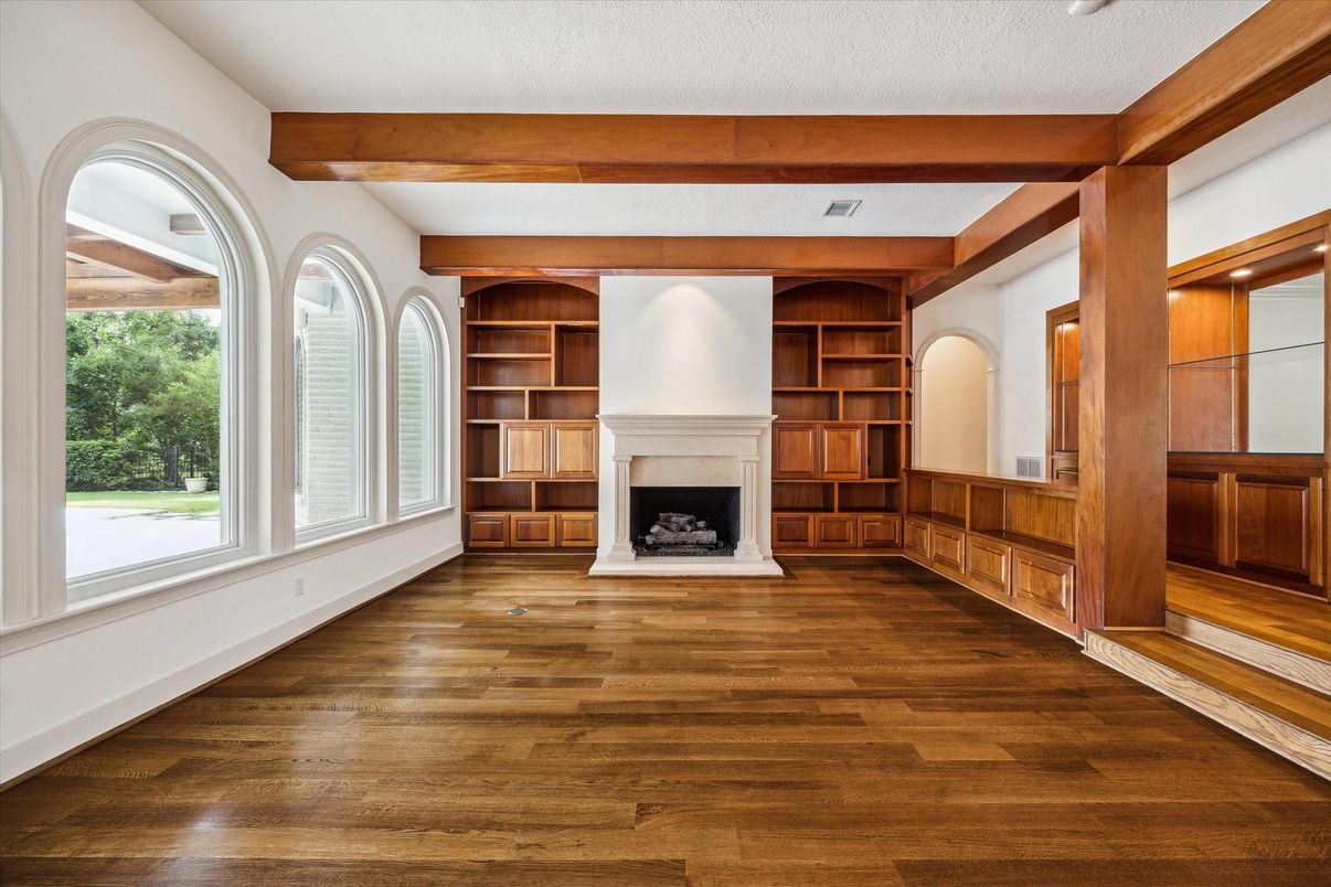 Empty room, Fireplace, Interior, Wooden Beams, Wood Texture Flooring