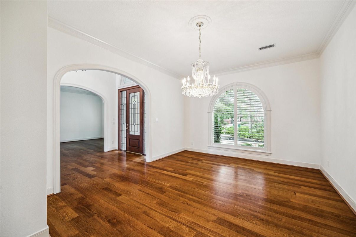 Chandelier, Empty room, Interior, Wood Texture Flooring