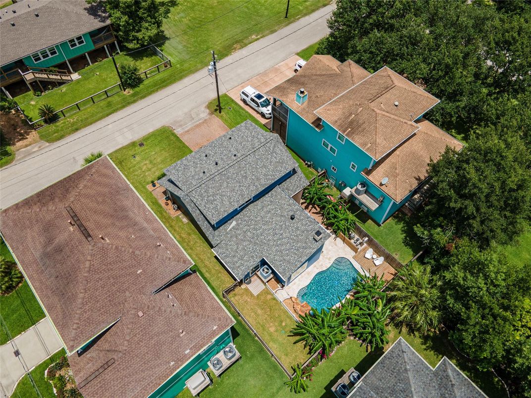 Exterior, Drone