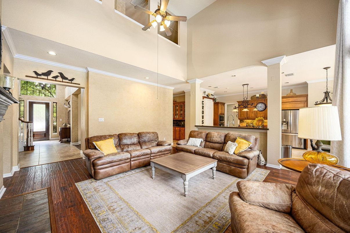 Interior, Kitchen, Living room, Pendant Lights, Recessed Lighting, Stainless Steel Appliances, Wood Texture Flooring