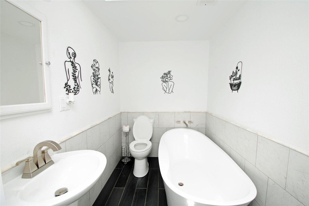 Bathroom, Free Standing Baths, Interior, Wood Texture Flooring