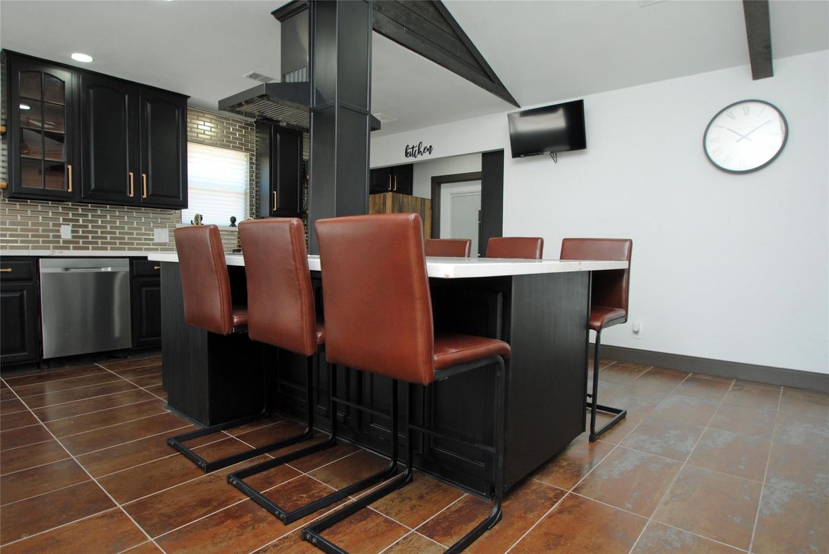 Interior, Kitchen, Recessed Lighting, Stainless Steel Appliances, Wooden Beams