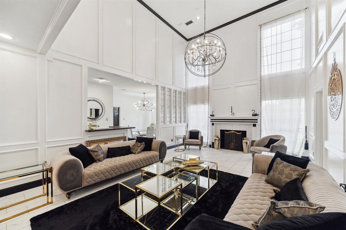 Chandelier, Fireplace, Interior, Living room, Recessed Lighting