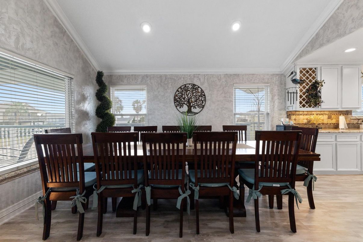 Dining room, Interior, Recessed Lighting, Wood Texture Flooring