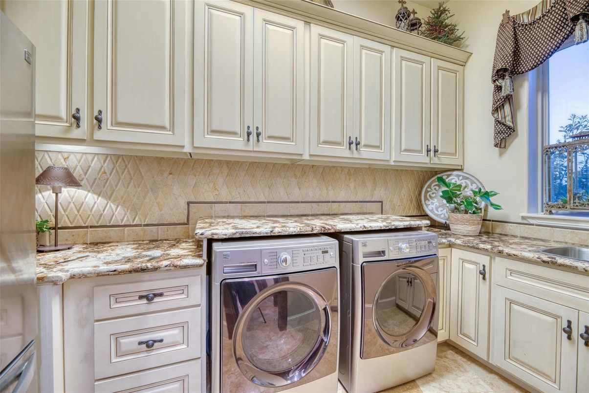Interior, Washer