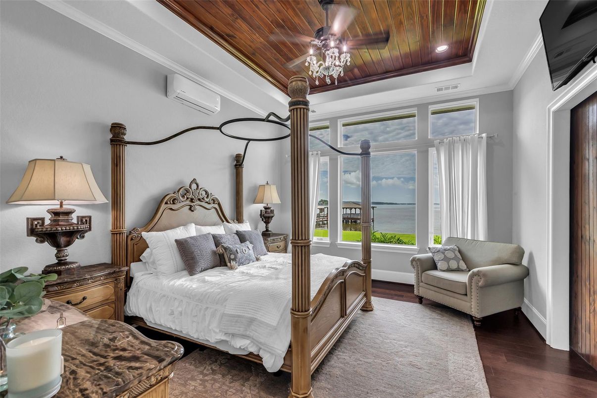 Bedroom, Interior, Recessed Lighting, Water, Wooden Ceilings, Wood Texture Flooring