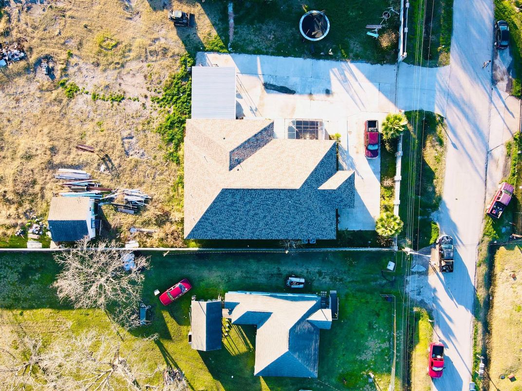 Exterior, Drone