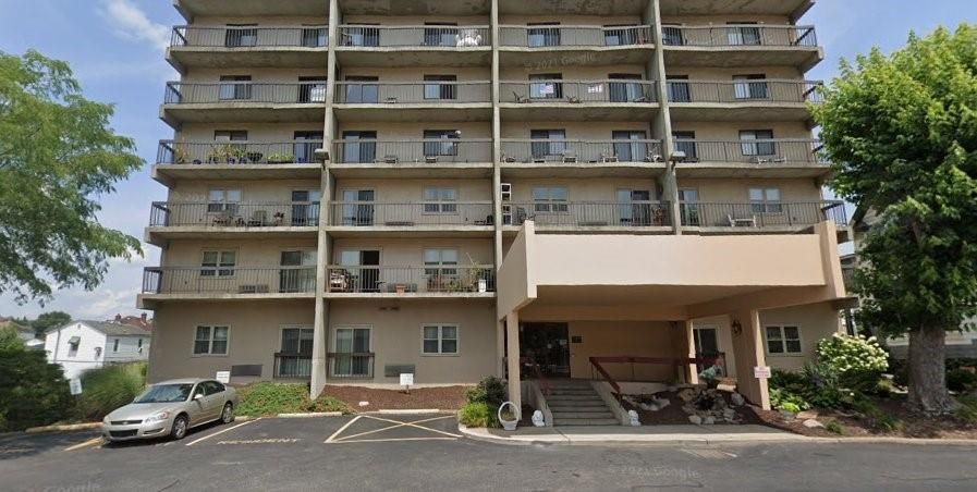 Exterior, Facade, Condo Building