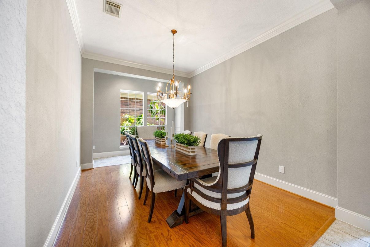 Chandelier, Dining room, Interior, Pendant Lights, Wood Texture Flooring