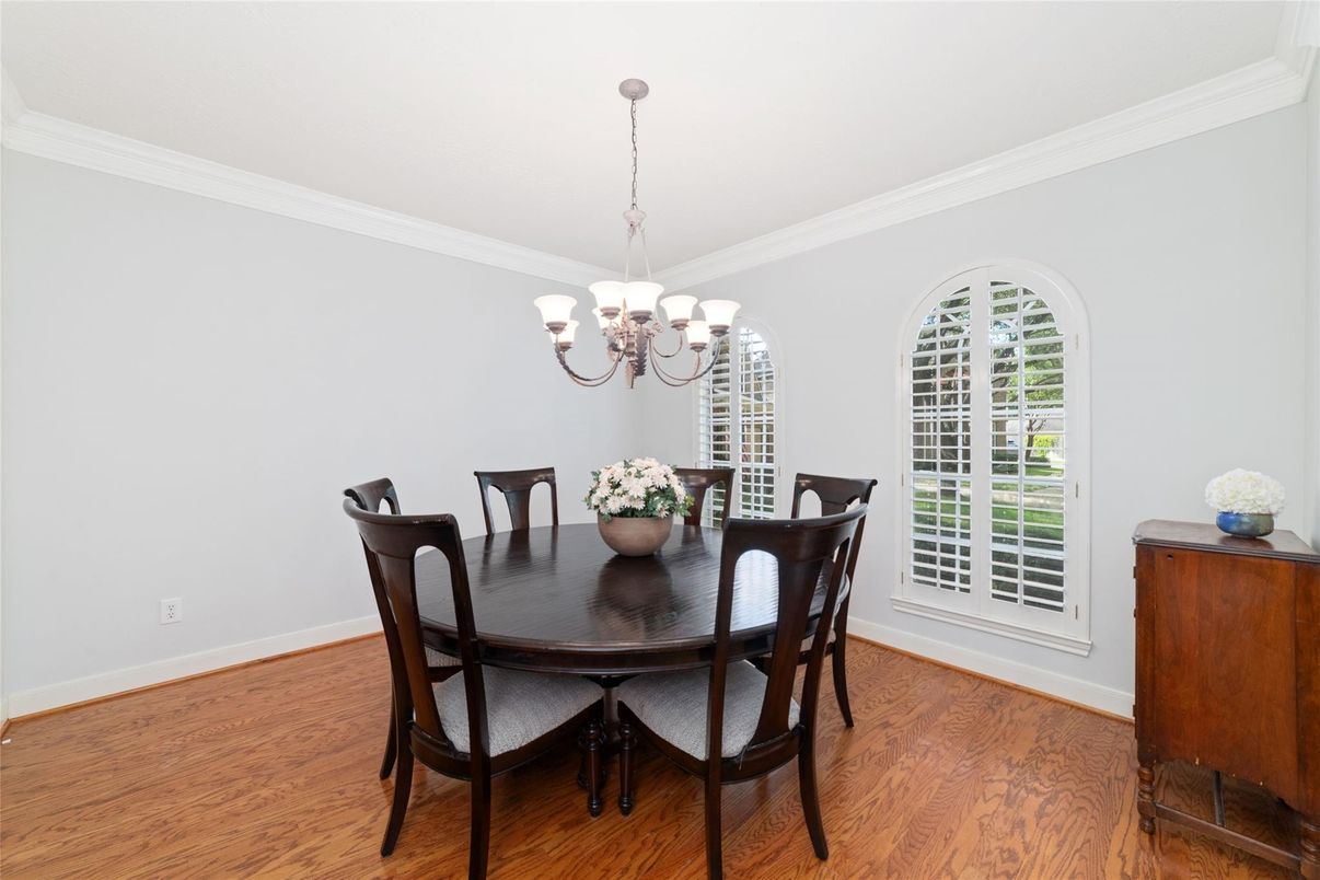 Chandelier, Dining room, Interior, Wood Texture Flooring