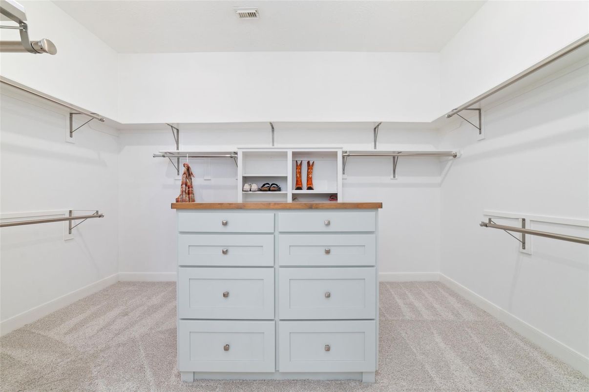 Interior, Walk-in Closets