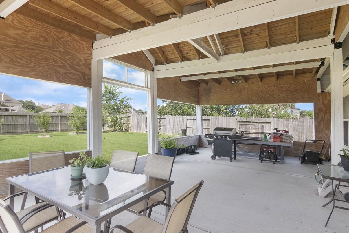 Backyard, Exterior