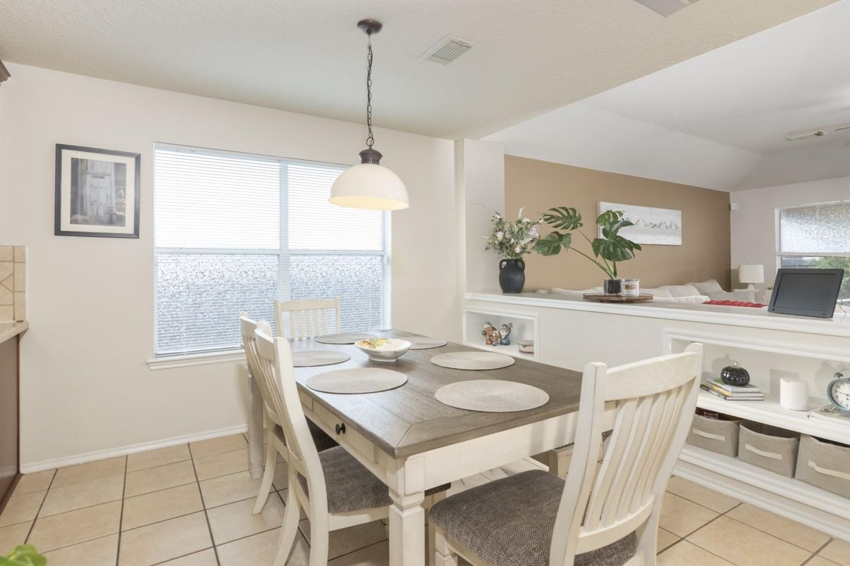 Dining room, Interior, Pendant Lights