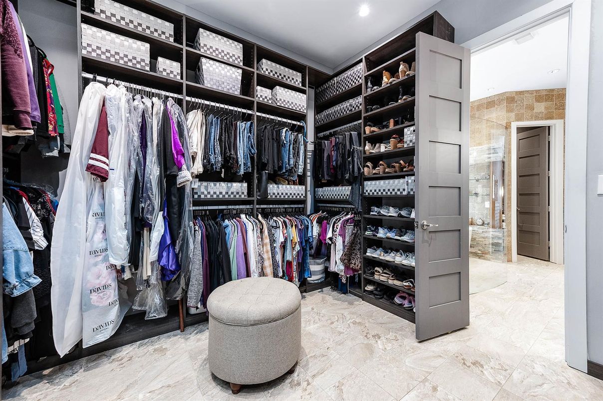 Interior, Recessed Lighting, Walk-in Closets