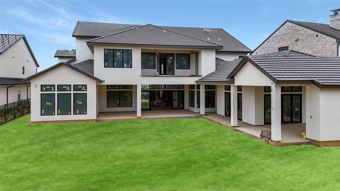 Backyard, Exterior, Facade, Farmhouse