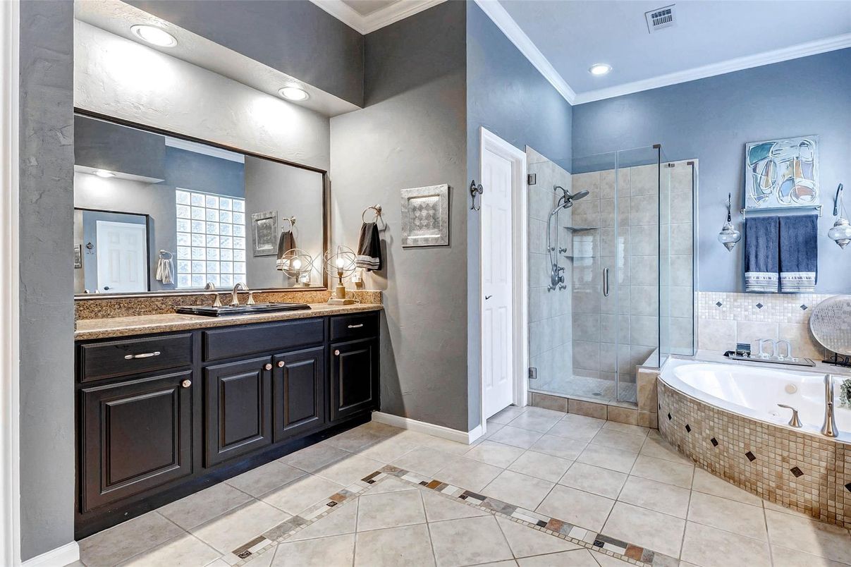 Bathroom, Dual Sink Vanities, Glass Shower, Interior, Recessed Lighting