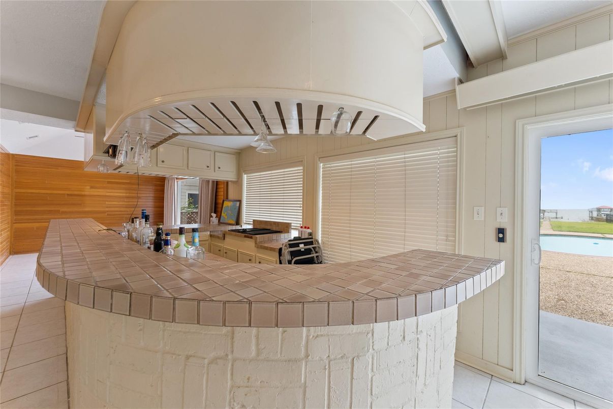 Interior, Kitchen, Tile Countertops, Water