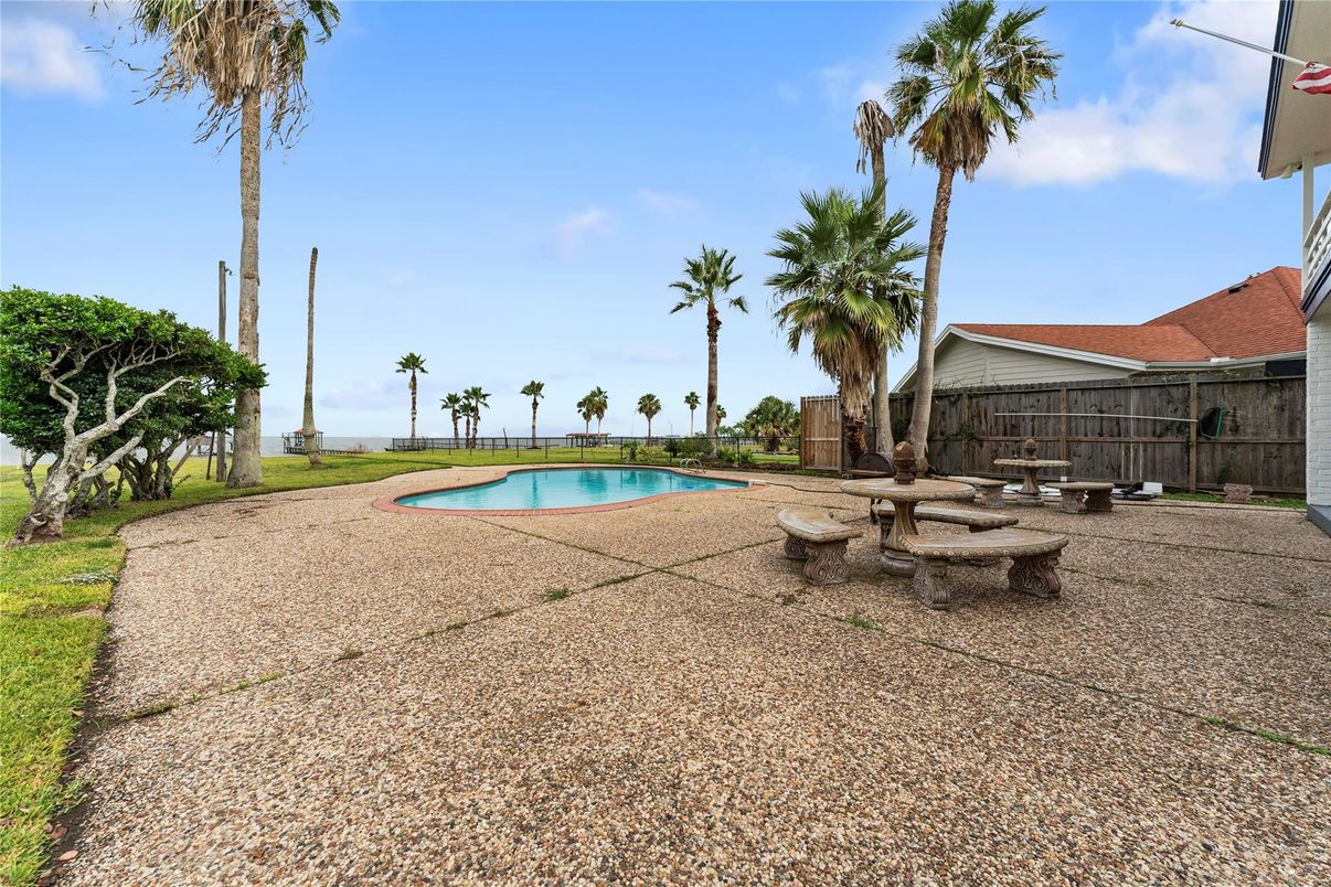 Backyard, Exterior, Pool
