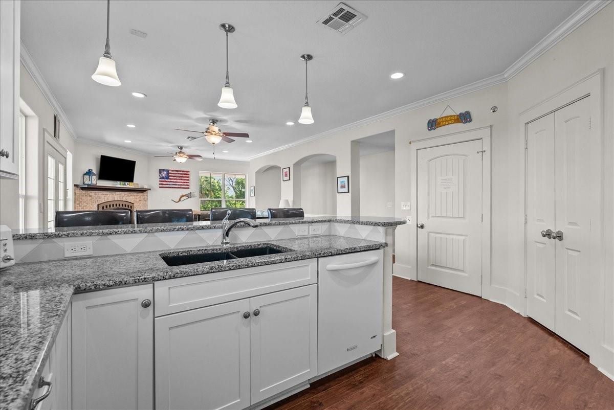 Fireplace, Interior, Pendant Lights, Recessed Lighting, Wood Texture Flooring