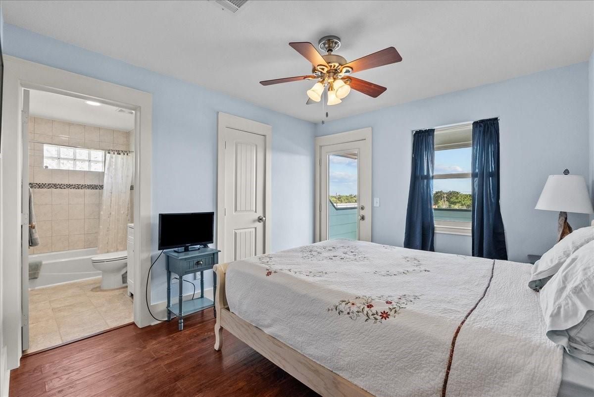 Bathroom, Bedroom, Interior, Wood Texture Flooring