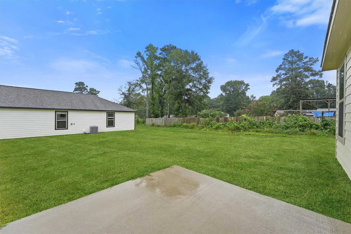 Backyard, Exterior