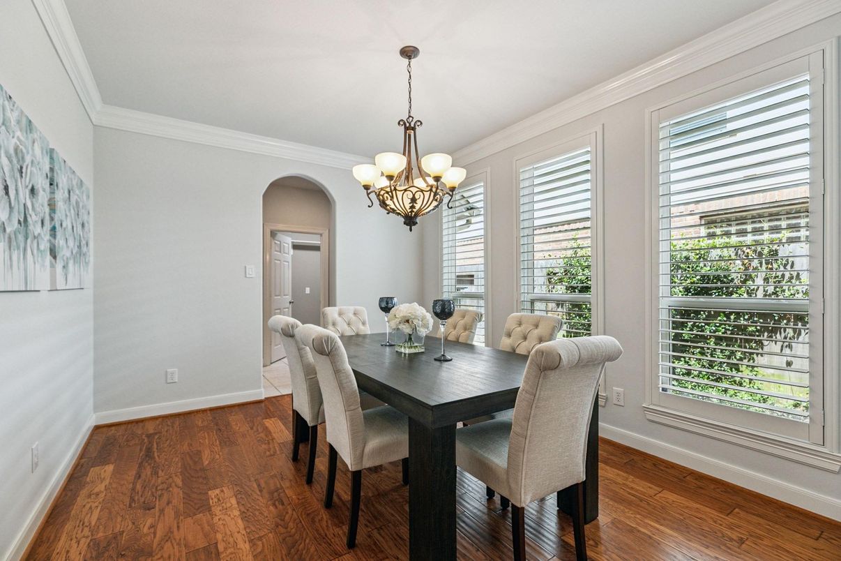 Chandelier, Dining room, Interior, Wood Texture Flooring