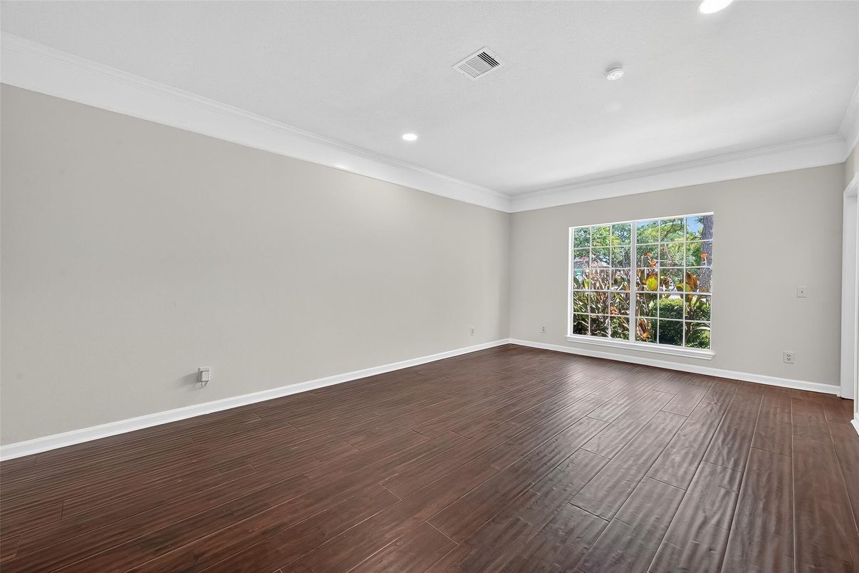 Empty room, Interior, Recessed Lighting, Wood Texture Flooring