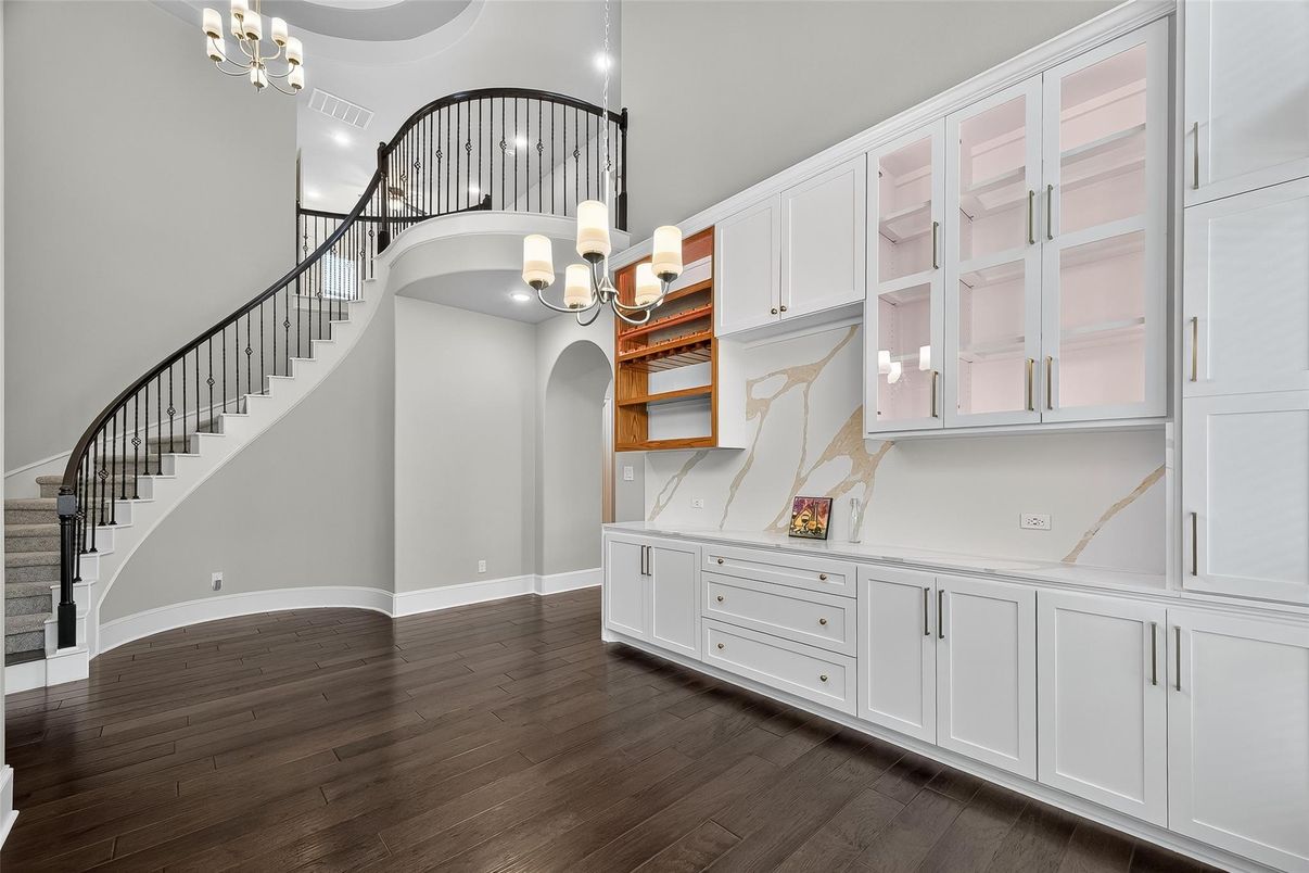Chandelier, Interior, Recessed Lighting, Wood Texture Flooring