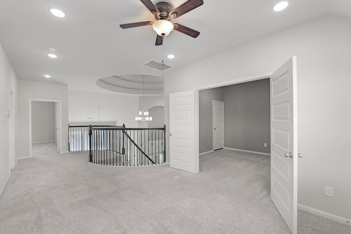 Chandelier, Empty room, Interior, Pendant Lights, Recessed Lighting