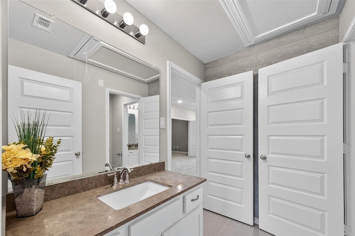 Bathroom, Interior