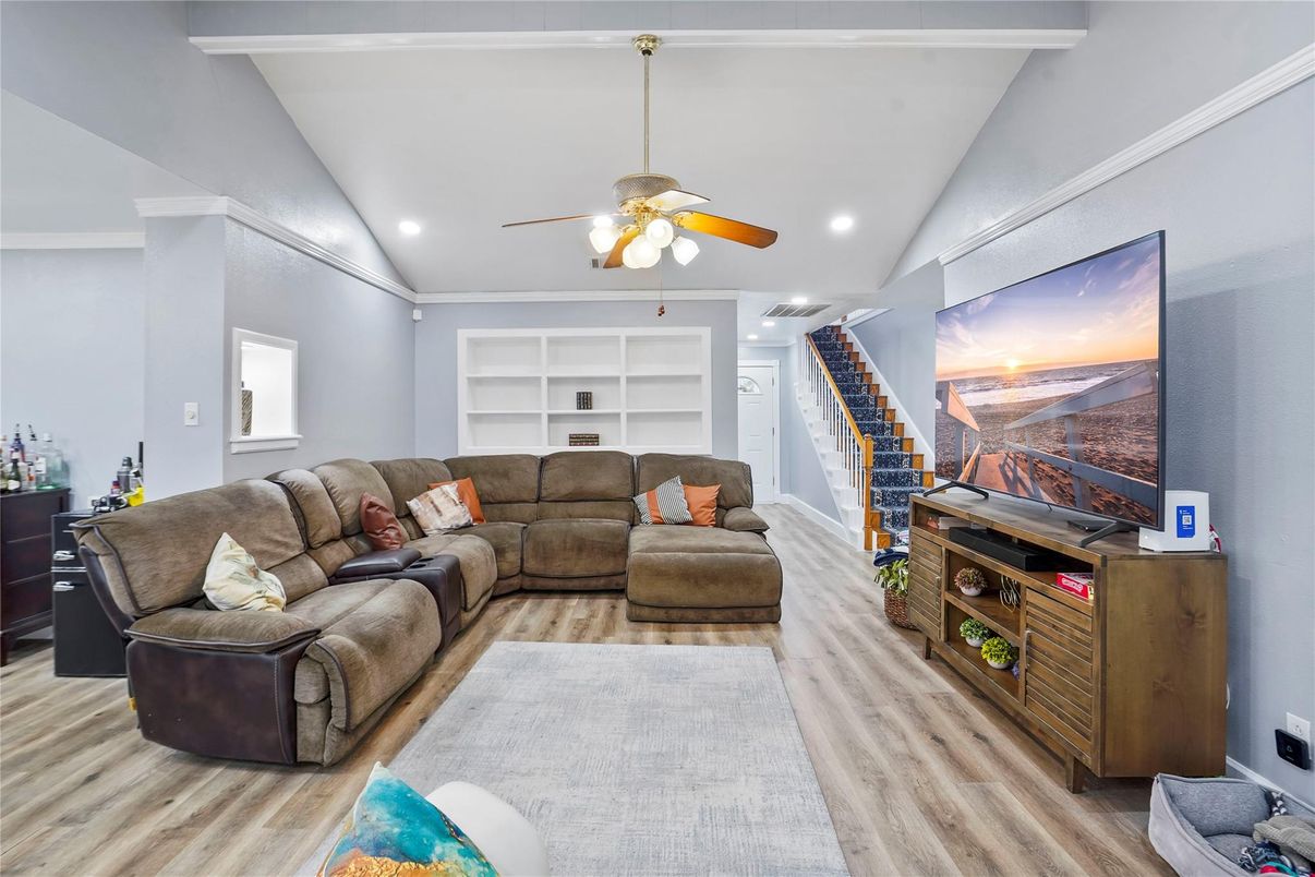 Interior, Living room, Recessed Lighting, Wood Texture Flooring