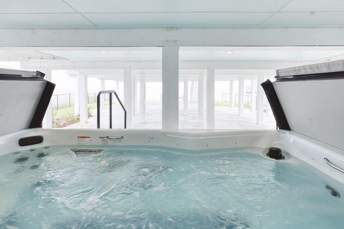 Hot Tub, Interior
