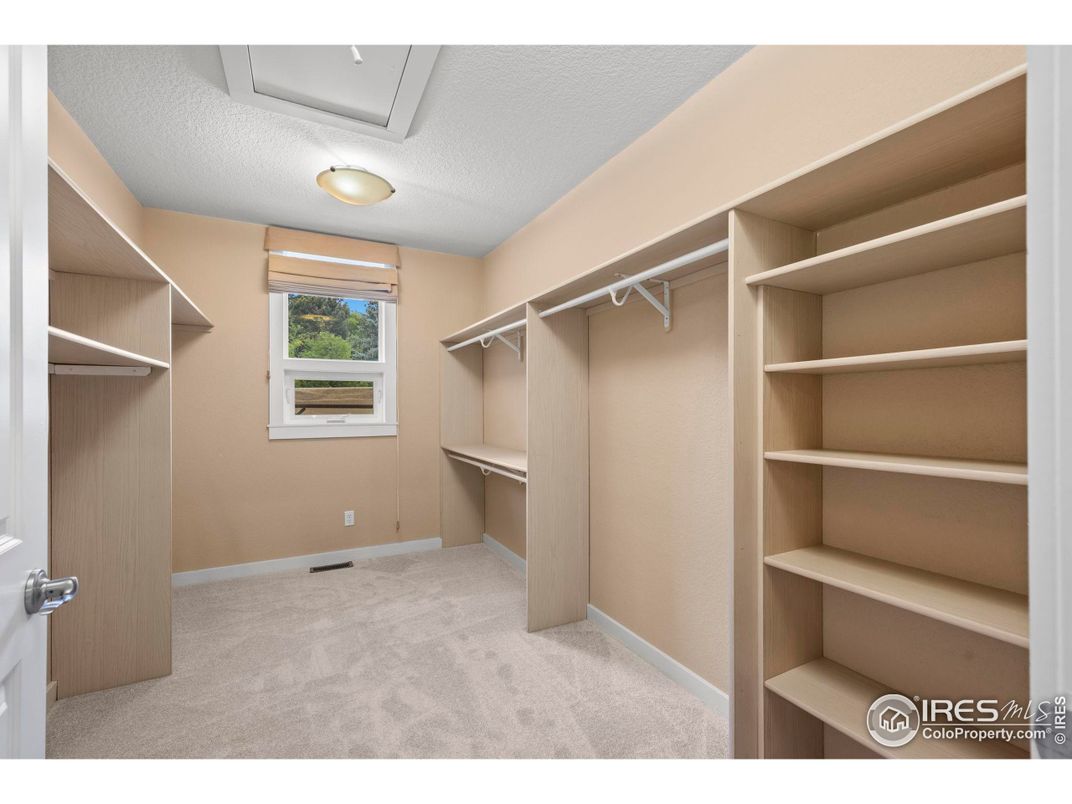 Interior, Walk-in Closets