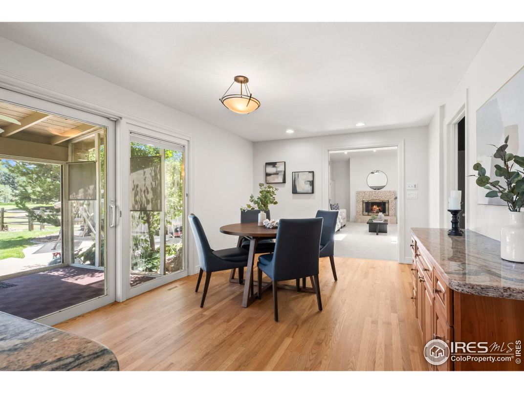 Dining room, Fireplace, Interior, Recessed Lighting, Wood Texture Flooring