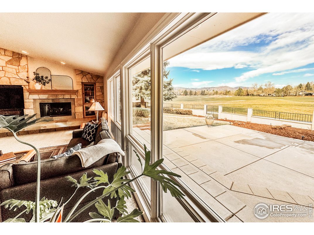 Fireplace, Interior, Sun Room
