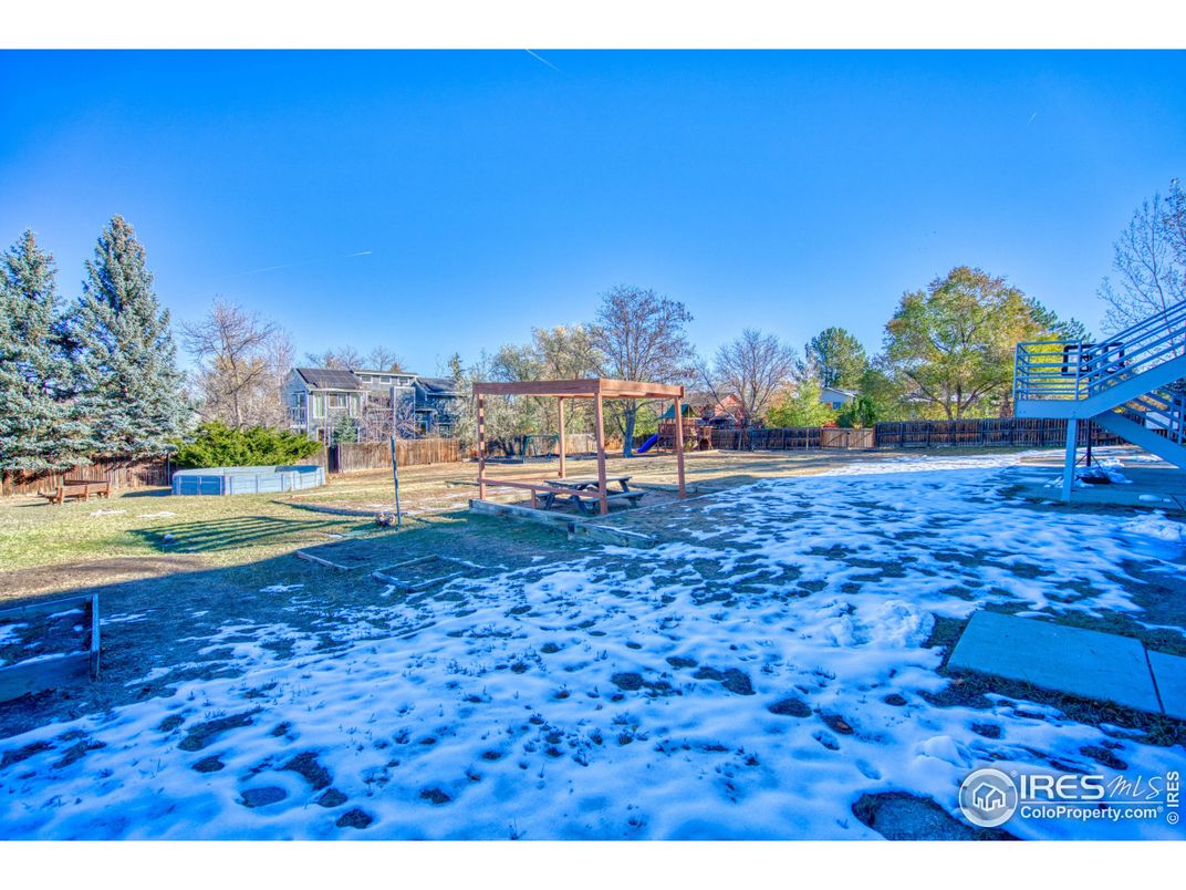 Backyard, Exterior, Playground