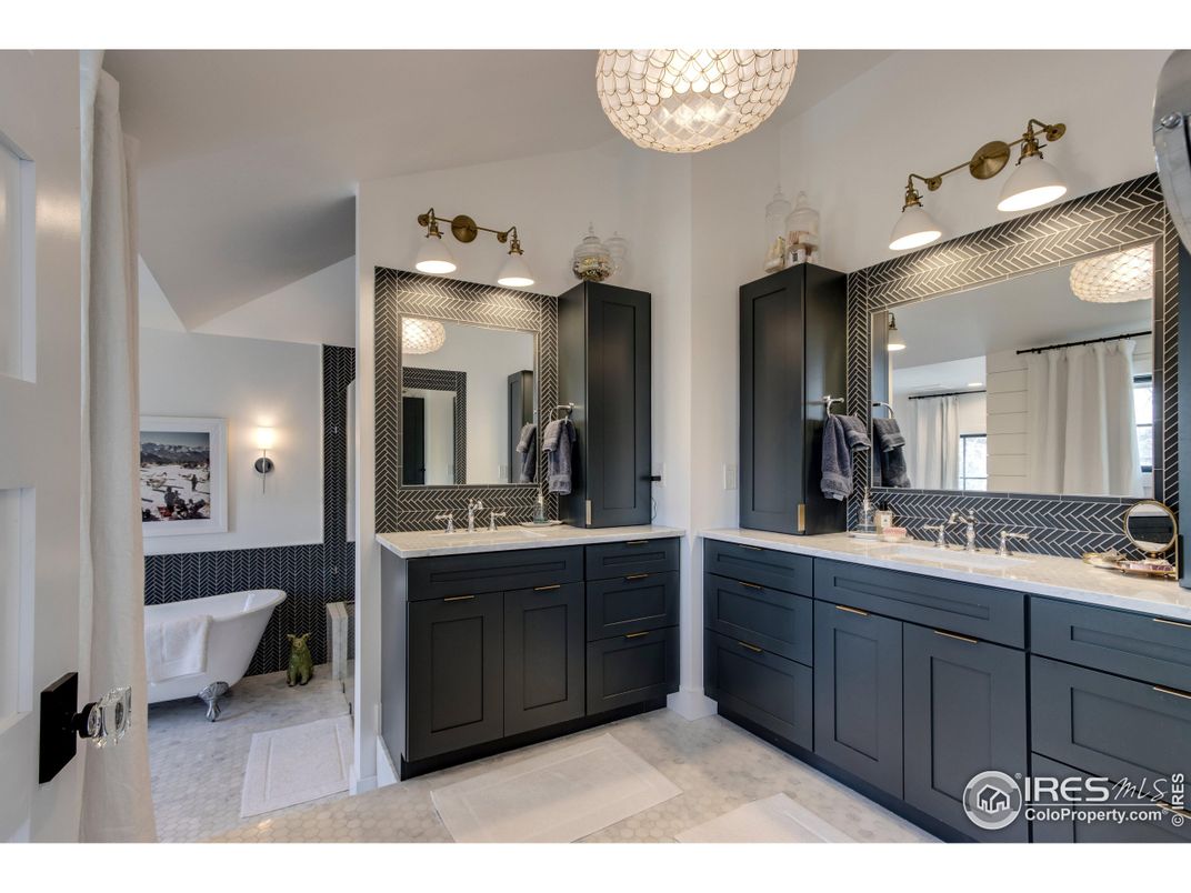 Bathroom, Dual Sink Vanities, Free Standing Baths, Interior