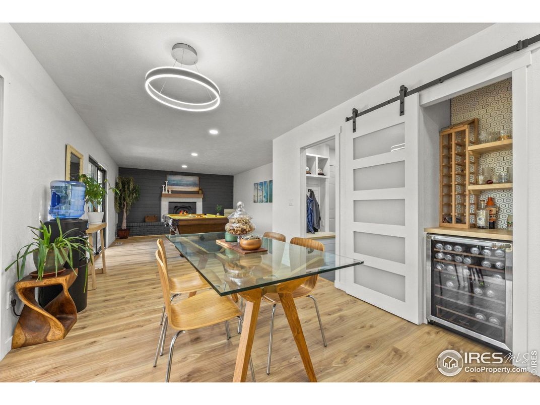 Dining room, Fireplace, Interior, Recessed Lighting, Wood Texture Flooring