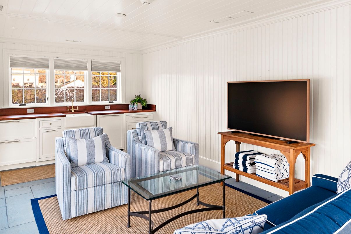 Interior, Living room