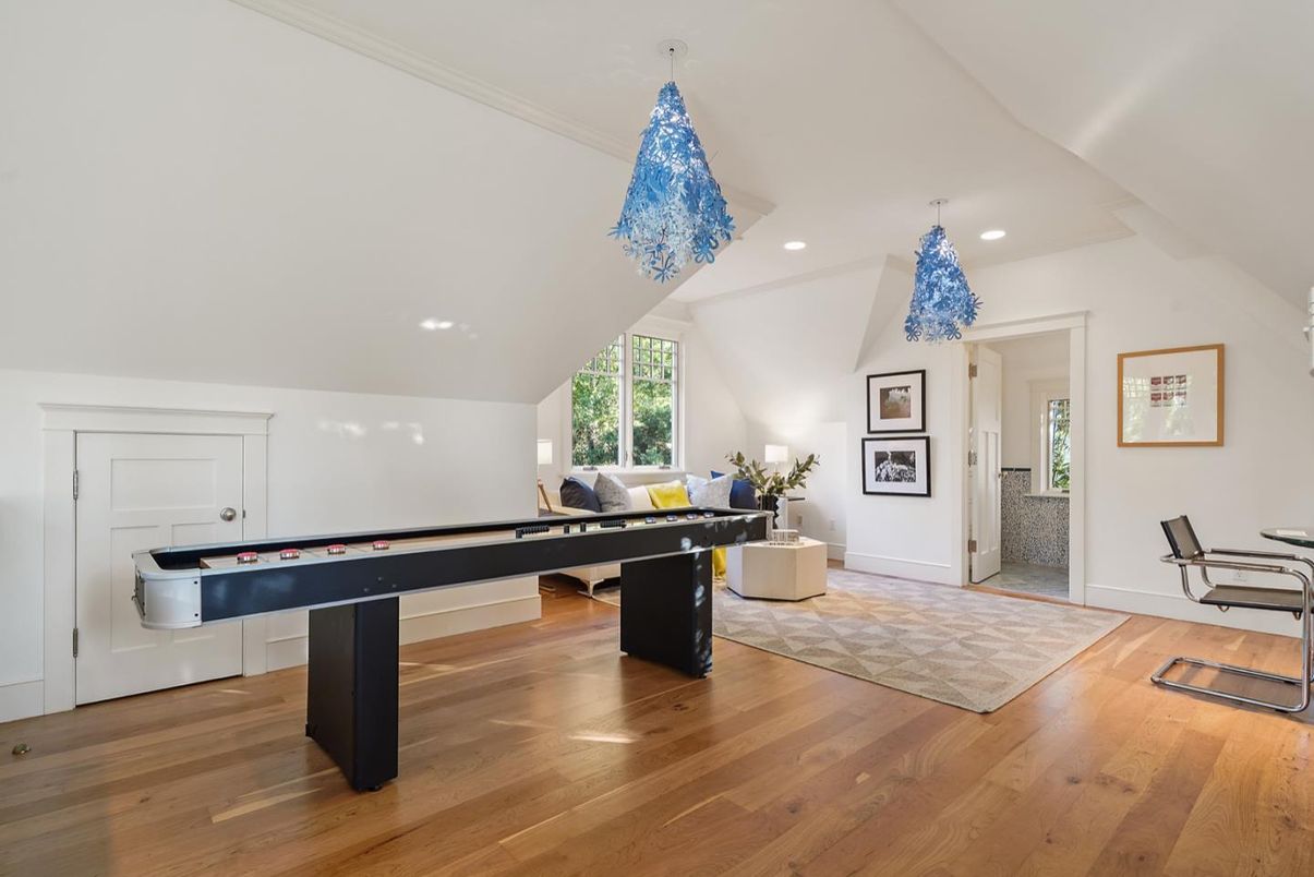 Billiard Table, Game Room, Interior, Recessed Lighting, Wood Texture Flooring
